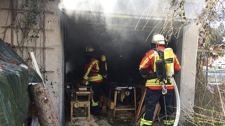 Die Feuerwehr vor Ort Foto: FF Heroldsbach/Thurn