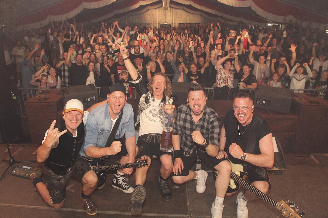 Heavy Volxmusic in Dörfleins!