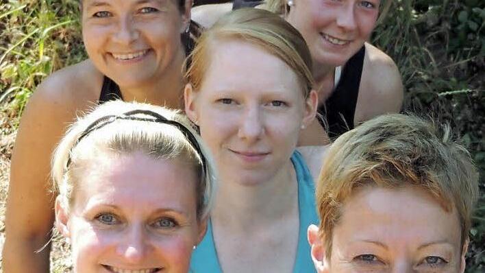 Die Tennis-Damen des TC Trebgast kehren nach nur einem Jahr in die Landesliga zurück. Unser Bild zeigt (von vorne nach hinten) Sandra Stegner, Birgit Ocker, Anna-Maria Kauper, Kerstin Sünkel, Nina Baumgartner und Simone Sünkel. Es fehlen Lena Haas, Katja Brandl und Lea Fischer. Foto: privatDie Tennis-Damen des TC Trebgast kehren nach nur einem Jahr in die Landesliga zurück. Unser Bild zeigt (von vorne nach hinten) Sandra Stegner, Birgit Ocker, Anna-Maria Kauper, Kerstin Sünkel, Nina Baumgartn...