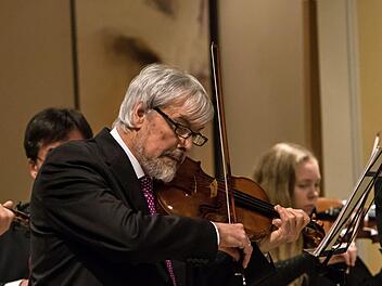 Thomas Ehrle leitet das Weihnachtskonzert mit dem Collegium Musicum in St. Moriz.Archiv/Jochen Berger