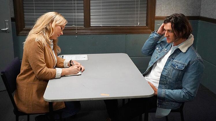 Detective Sims (Fern Sutherland) führt in Abwesenheit von Mike Sheperd die Ermittlungen. Mit dem vorbestraften Caleb Brantlock (Ryan Carter) findet sich ein alter Bekannter der Ermittler unter den Verdächtigen.