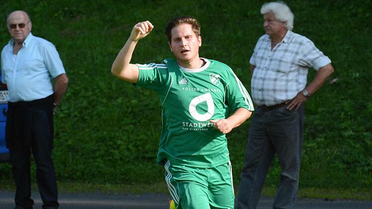 Er kam, sah und knipste: Der eingewechselte Marcel Rudolph wurde in Riedenberg zum Garitzer Matchwinner. Foto: ssp