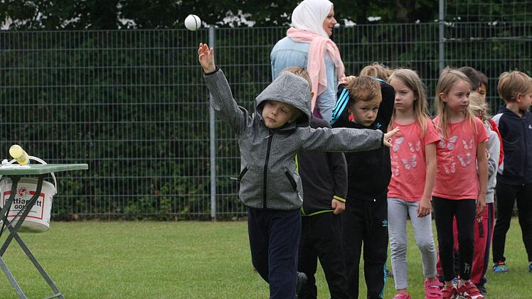 Altersgerechte Kinderleichtathletik wird beim Sportfest in Ramsthal stets großgeschrieben.