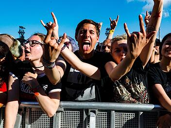 Gute Aussicht bei Casper am Zeppelinfeld am Samstagabend bei Rock im Park 2018. Foto: Matthias Hoch