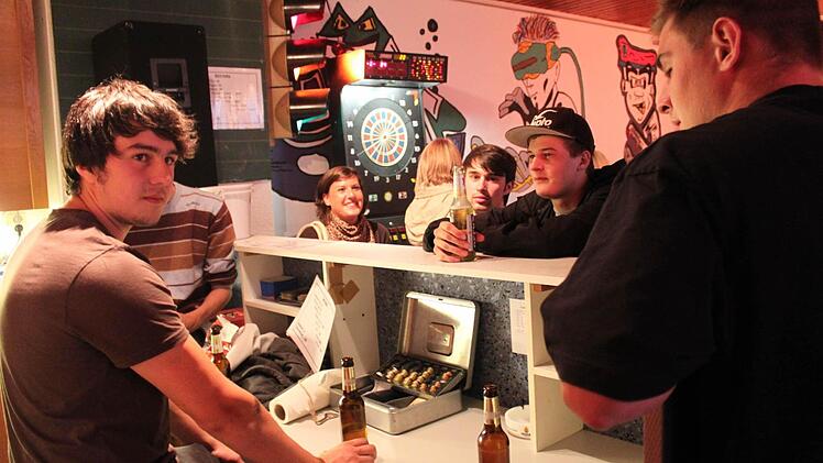 Der Jugendraum in Nüdlingen ist natürlich eines der Hauptthemen der Jungen Liste, die als fünfte Liste im März zur Kommunalwahl antreten will. Morgen, Sonntag, sollen um 11 Uhr in der Alten Schule 16 Kanidaten für den Gemeinderat nominiert werden. Foto: Archiv/Väth