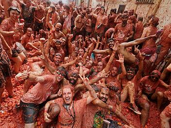 «La Tomatina» - Tomatenschlacht in Spanien