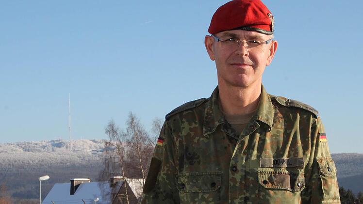Am 18. Januar 2017 übernahm Oberstleutnant Roman Jähnel den Bereich Truppenübungsplatzkommandantur Süd in der Rhön-Kaserne in Wildflecken. Foto: Ulrike Müller