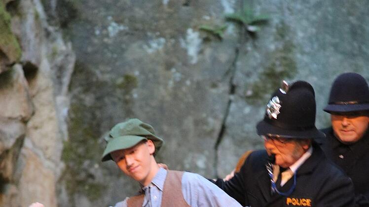 Die Bayerische Rundschau hatte ihre Leser zu "Dr. Jekyll und Mr. Hyde" an die Naturbühne Trebgast eingeladen. Foto: Jürgen Gärtner