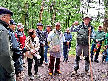 Rainer Betz mit einem Teil der Gruppe.Thea Haase