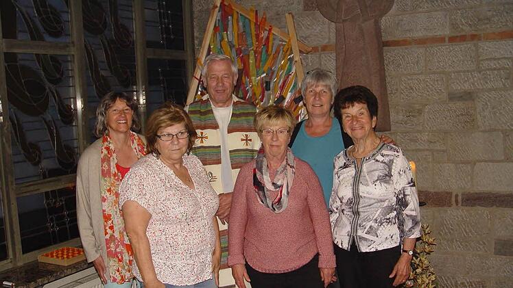 Diese Frauen gehören sozusagen zu den Gründungsmitgliedern des Frauengottesdienstes auf dem Volkersberg. Foto: Brigitta Kempe-Wolf