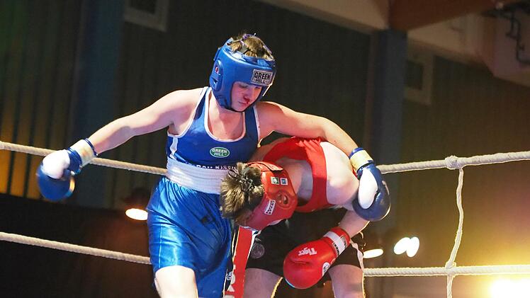 Elias Leifels (links) lässt sich nichts gefallen.