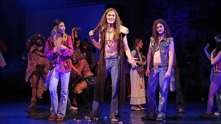 Hair" am Landestheater Coburg Foto: Henning Rosenbusch