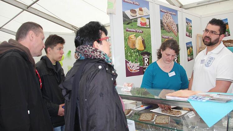 Am Stand der Bäckerei Löffler