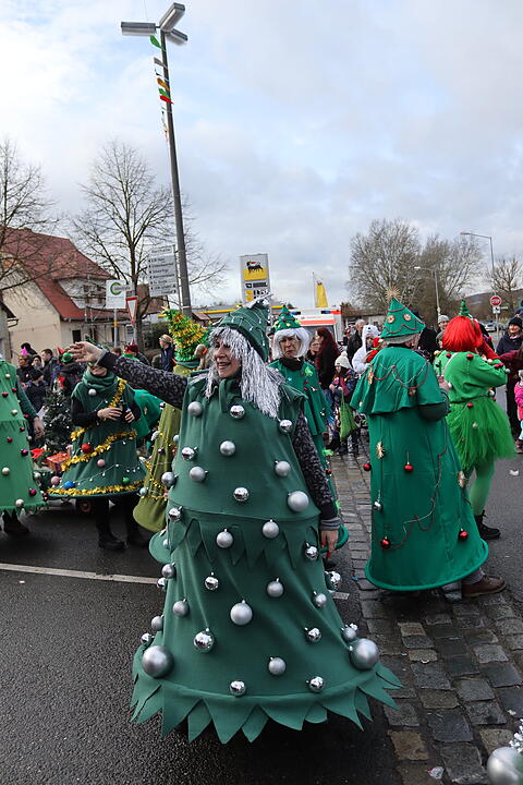 Die Hauptstrasse wurde zur Partymeile