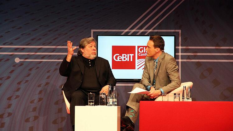 Gab sich zur Cebit 2014 die Ehre: Steve Wozniak, Mitbegründer von Apple. Edward Snowden ist für ihn ein Held. Und Apple müsse künftig mehr bieten, als lediglich Smartphones in neuen bunten Farben zu präsentieren. Foto: Tobias Stich