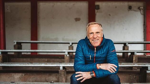 Ingo Frob&ouml;se, Dozent an der Sporthochschule in K&ouml;ln erkl&auml;rt, warum ein Fr&uuml;hst&uuml;ck tats&auml;chlich die wichtigste Mahlzeit des Tages ist. Foto: Sebastian Bahr