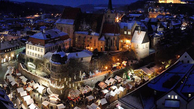 Die Stadt Kronach sucht einen neuen Betreiber für den Weihnachtsmarkt. Foto: Archiv/Fugmann