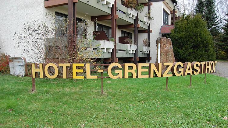 Der ehemalige "Grenzgasthof" in Fürth am Berg soll ein "Scfhlagerhotel" werden.CT-Archiv/Oliver Schmidt