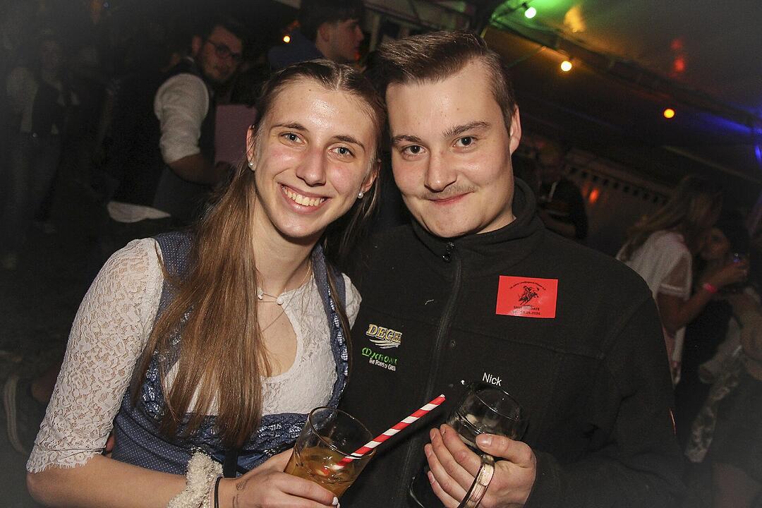 Mit der Partyband "Popnach8"!