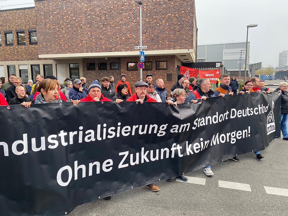 Bamberger Bosch-Belegschaft im Warnstreik - "heiße Woche" der IG Metall läuft