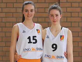 Nina K&uuml;hhorn (r.) und Ronja Richter Foto: privat