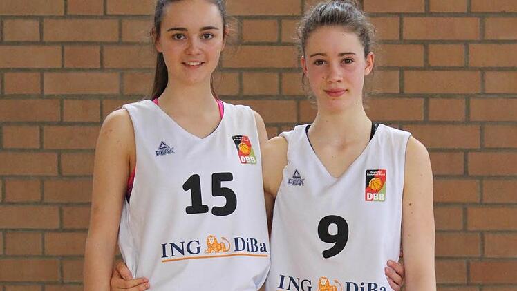 Nina K&uuml;hhorn (r.) und Ronja Richter Foto: privat