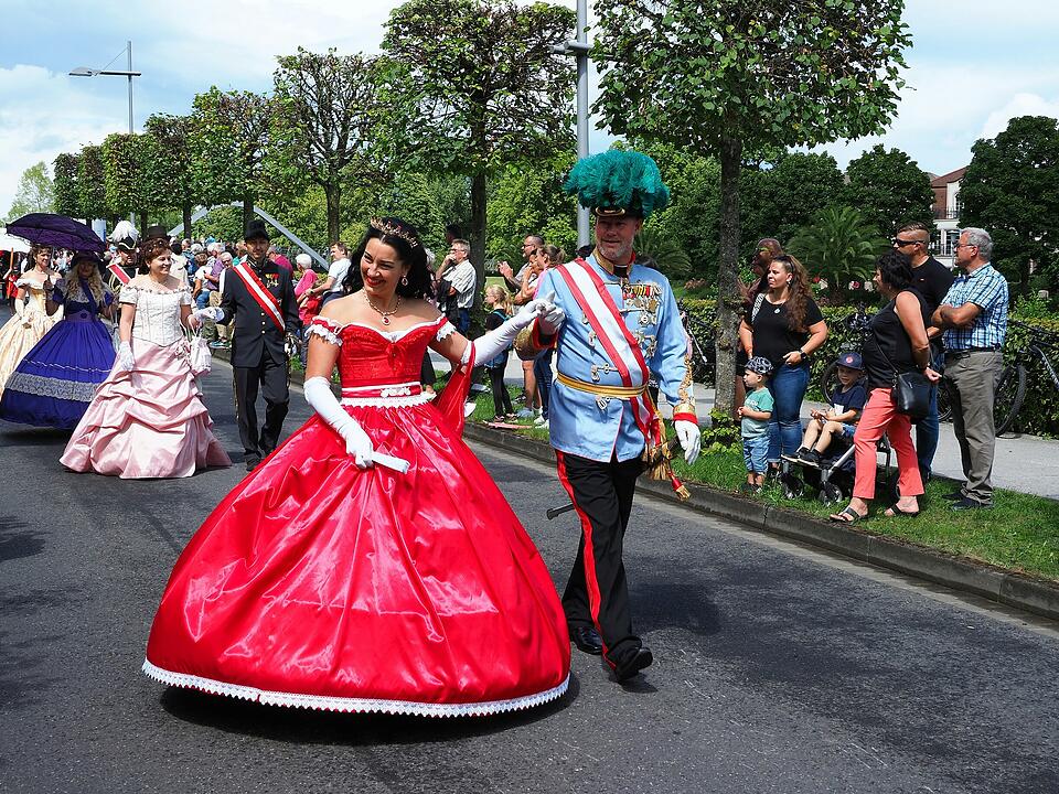 Großer historischer Festzug durch Bad Kissingen!