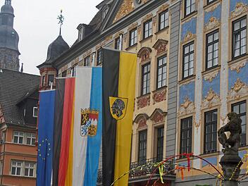 In der Finanzabteilung der Stadtverwaltung wird derzeit am Haushalt für 2016 gearbeitet. Die Devise heißt in jedem Fall: Sparen! Foto: Jochen Berger