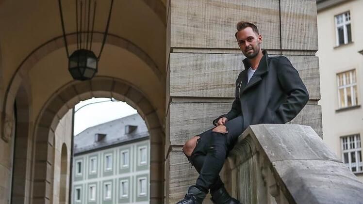 Sport im Fitnesstudio, Tanzen, Musik, Lesen und Modeln sind die Hobbies von Michael Rohmer. Barbara Herbst