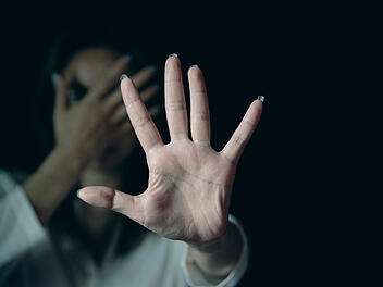 Sexuelle Belästigung, Belästigung, Missbrauch, Misshandlung, Gewalt gegen Frauen, Wehren