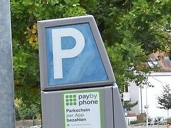 An den Parkscheinautomaten lockt bisher die Bäckertaste.  Foto: bp