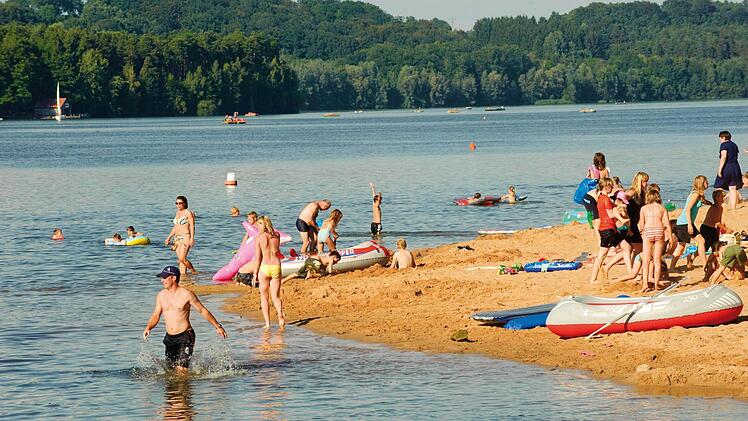 Badespaß am Brombachsee Foto: FrankenTourismus/NFS/Hub