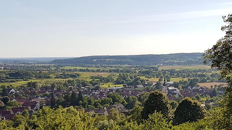Aussicht vom Pretzfelder Kellerwald Foto: Carmen Schwind