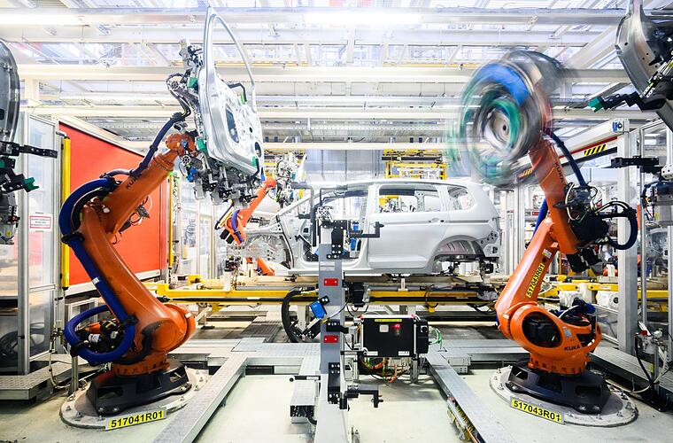 Autoindustrie bremst Robotik-Ausbau in Deutschland