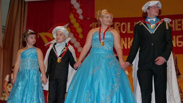 Das kleine und das große Prinzenpaar Foto: FHN