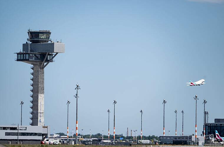 53.000 Klagen von Passieren gegen Fluglinien im Halbjahr
