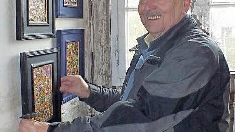 Der Münchauracher Wolfgang Knobl zeigt seine Bilder zum ersten Mal in Frauenaurach.