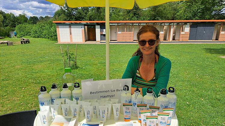Landkreis Lichtenfels: Projekt kl&auml;rt &uuml;ber Sonnen- und Hitzeschutz beim Baden auf