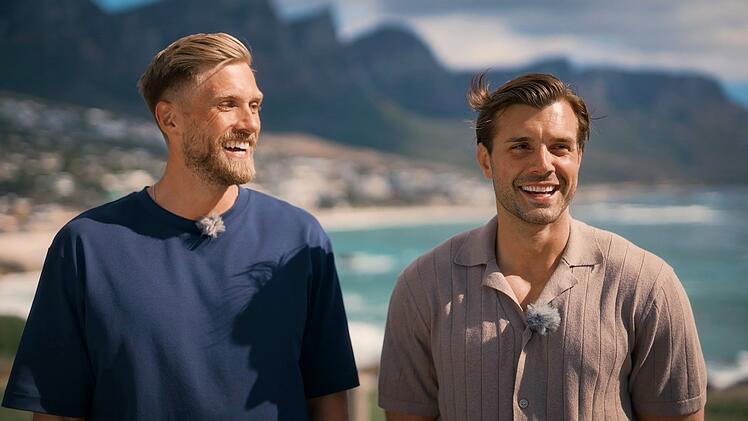 Sebastian (32, links) und Tim (35) wollen sich verlieben.