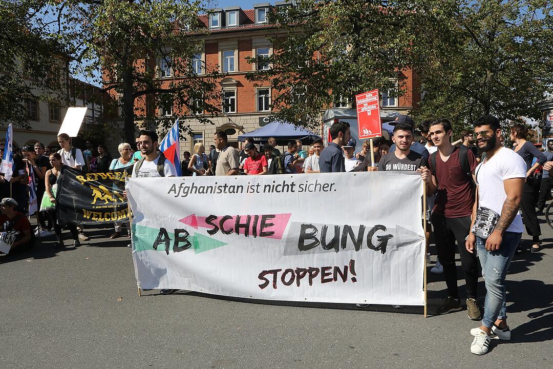 Bamberg; Demo gegen Massenlager und Anker-Zentren; Foto: Barbara Herbst