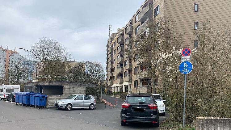 Stadt Würzburg sieht "Gefahr in Verzug": Arbeit von Rettungskräften "erheblich erschwert"