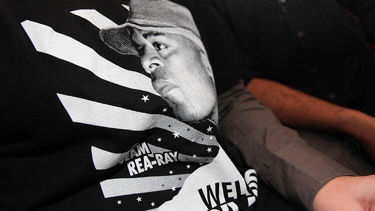 Das Ray-Fan-Shirt - ein begehrtes Accessoire. Foto: Michael Gründel