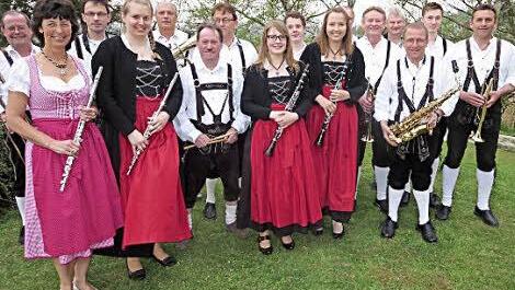 Die Original Gädheimer Musikanten (im Bild) gestalten einen Musik- und Liederabend im Sportheim in Gädheim.