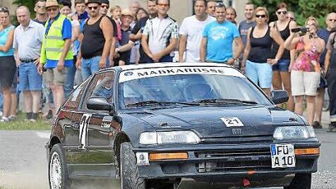 Spektakulär war es für die Fans in dieser Kurve in Lappach. Foto: Picturdreams