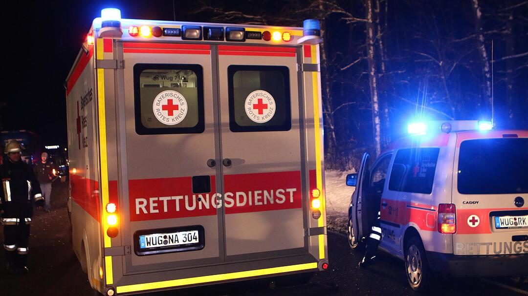 Frontalzusammenstoss auf der B2 fordert zwei verletzte Personen