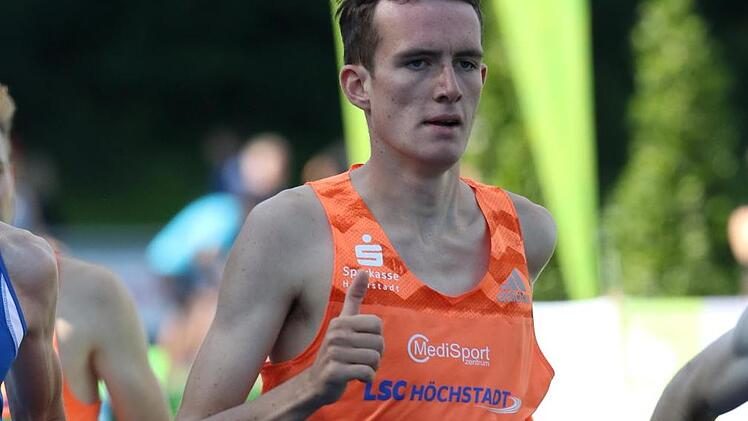 Niklas Buchholz vom LSC Höchstadt wurde bayerischer Vizemeister über 1500 Meter.Kiefner