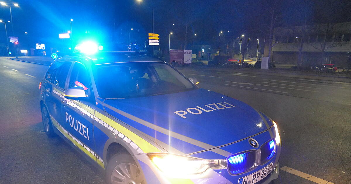 23-Jähriger übergibt sich absichtlich auf Polizisten – und beißt einem Beamten in den Fuß