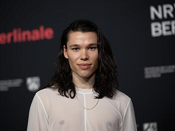 Der Influencer Helge Mark Lodder macht bei einem Heimatfilm mit.