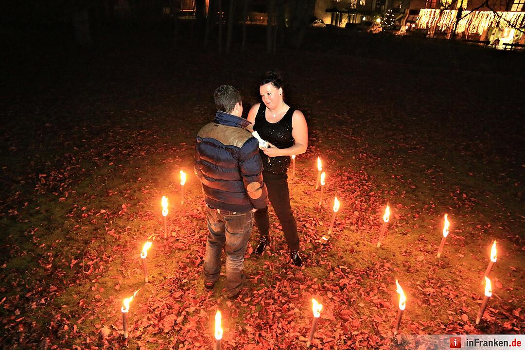 Ela gesteht Stefanie in Burgfarrnbach ihre Liebe