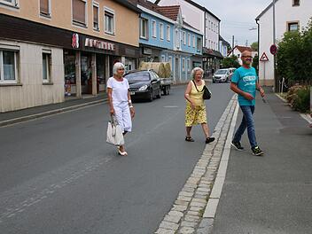 Die Fußgängerampel im Bereich der Apotheke soll installiert werden. Doch die Stadtsteinacher brauchen Geduld, denn das Verfahren zieht sich hin. Foto: Dagmar Besand